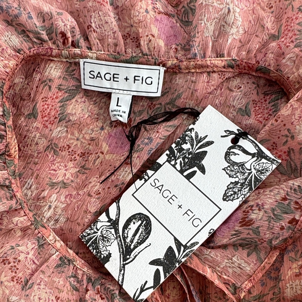 Sage + Fig Floral Long Sleeve Dress - Picture 2 of 9